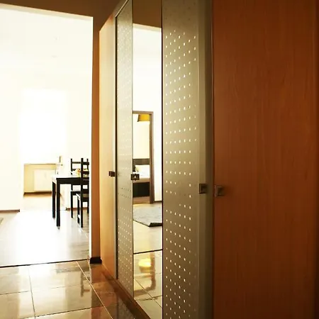 Center In Middle Of 布拉迪斯拉发