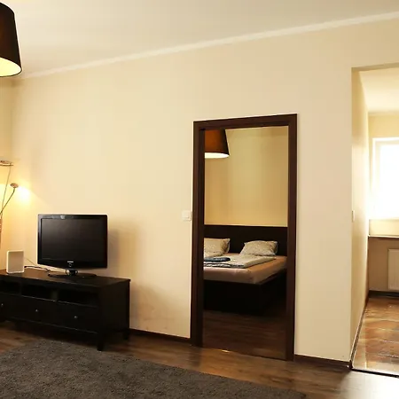 Apartment Center In Middle Of *