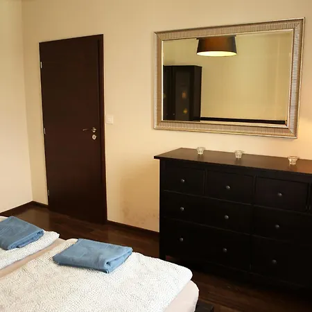 Center In Middle Of 布拉迪斯拉发