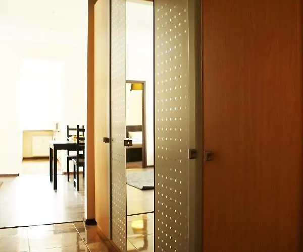 Center In Middle Of براتسيلافا