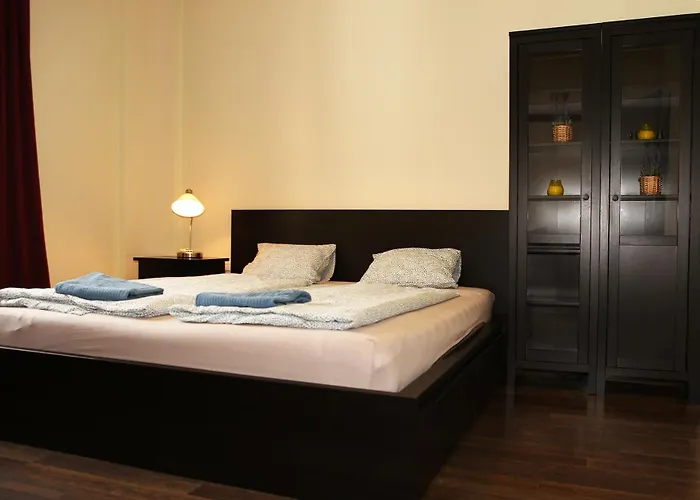 Center In Middle Of Apartament